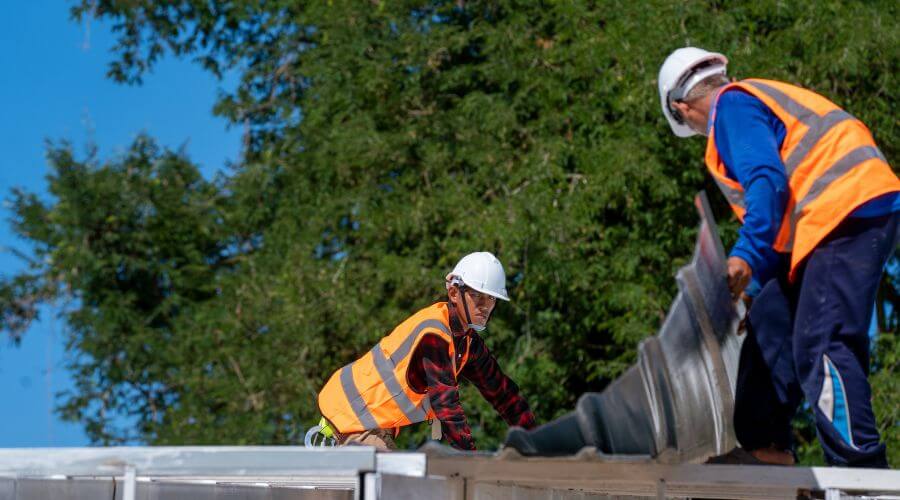 Expert new roof installation services in Earth, TX